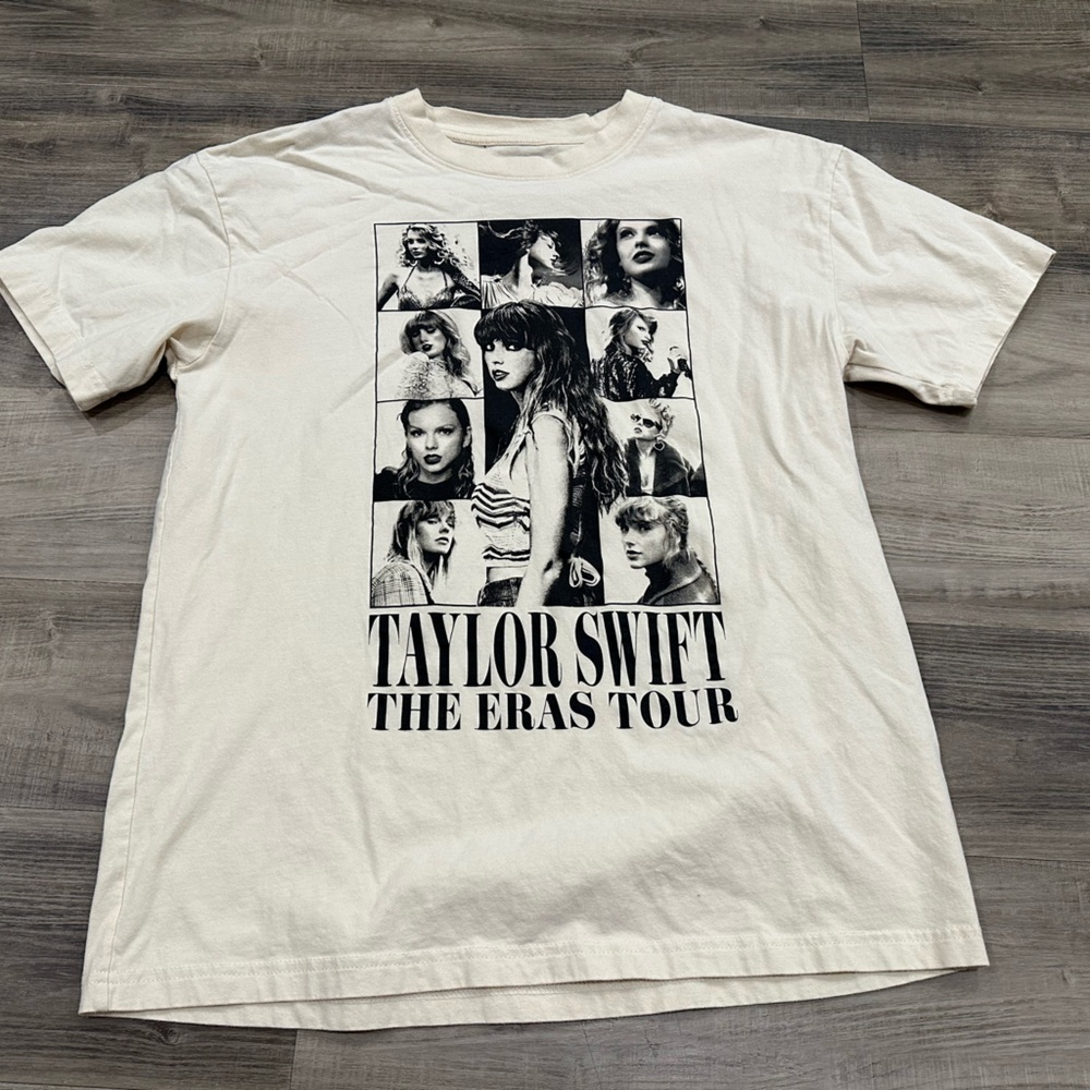 Taylor Swift The Eras Tour Graphic Tee - Medium